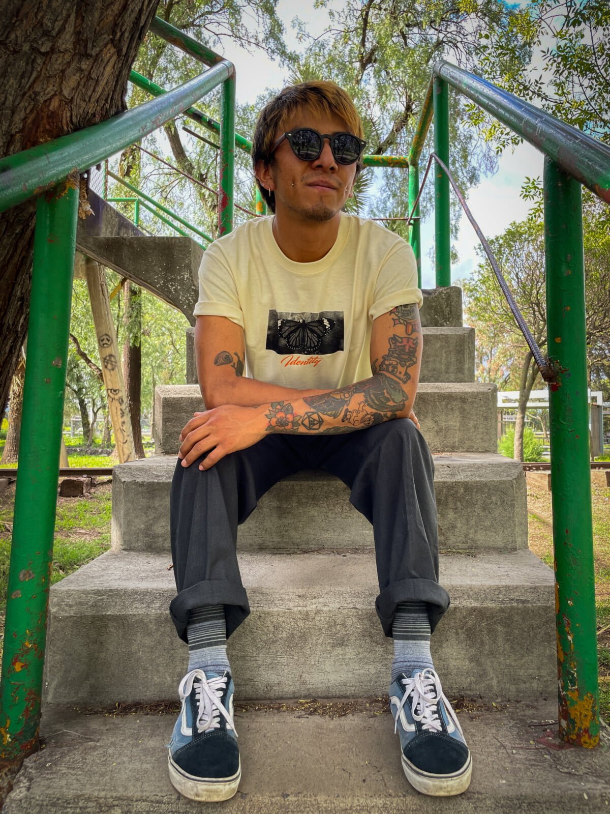 Identity Tshirt - Imagen 3